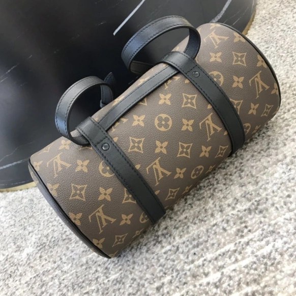 PAPILLON VUITTON LOUIS 0819